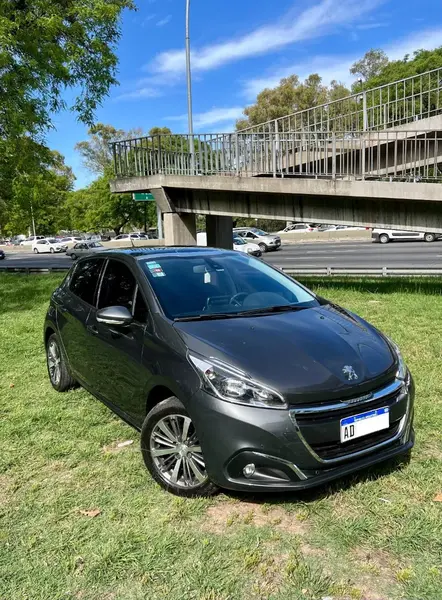 2019 Peugeot 208 Feline 1.6