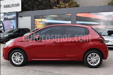foto Peugeot 208 Allure 1.6 Aut NAV usado (2016) precio $535.000