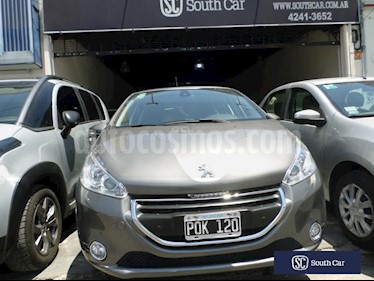 foto Peugeot 208 Feline 1.6 Pack Cuir usado (2016) color Gris Oscuro precio $855.000