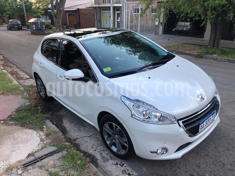 foto Peugeot 208 Feline 1.6 Pack Cuir usado (2016) color Blanco precio $1.250.000