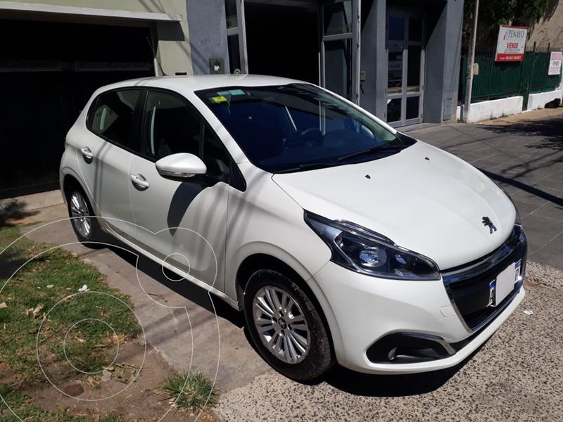 Peugeot 208 Allure 1.6 usado (2018) color Blanco Banquise precio $1.530.000