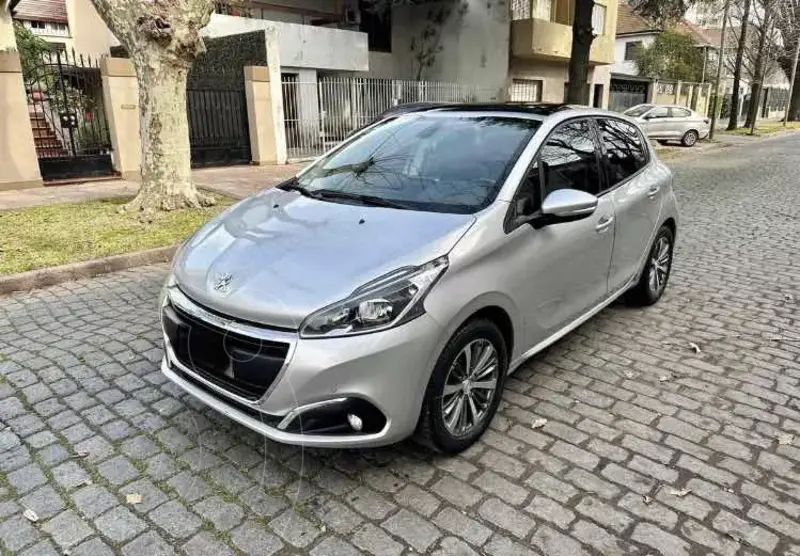 Foto Peugeot 208 Feline 1.6 usado (2020) color Gris financiado en cuotas(anticipo $2.000.000 cuotas desde $240.000)
