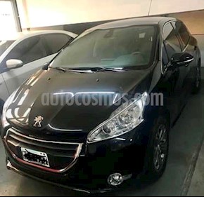 foto Peugeot 208 Feline 1.6 Pack Cuir usado (2013) color Negro Perla precio $400.000