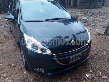 foto Peugeot 208 Feline 1.6 Pack Cuir usado (2014) color Azul Bourrasque precio $360.000