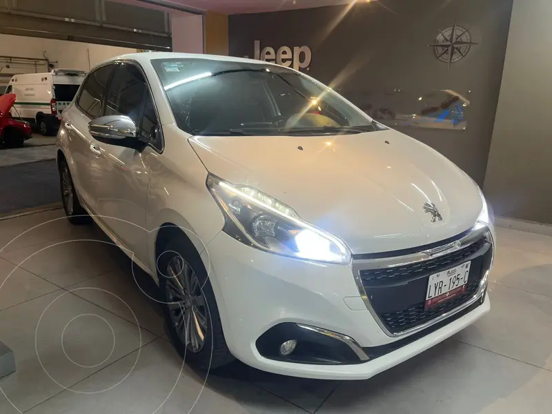Foto Peugeot 208 1.6L Allure Pack Aut usado (2020) color Blanco precio $195,000