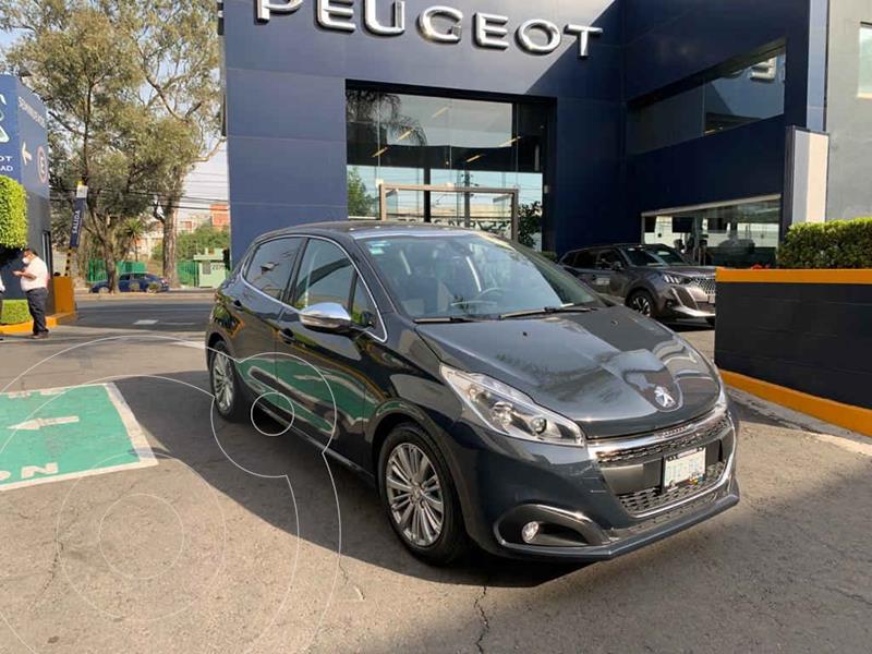 Foto Peugeot 208 1.6L Allure Pack usado (2021) color Gris precio $304,900