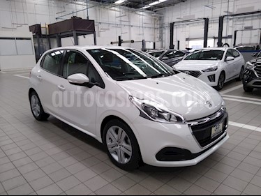 Peugeot 208 1.6L HDi Active usado (2020) color Blanco precio $235,000