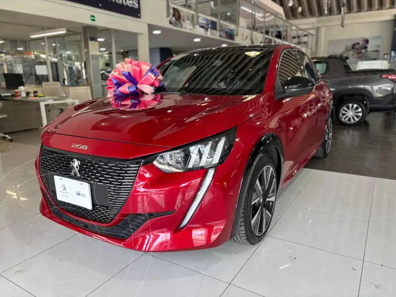 Foto Peugeot 208 GT usado (2023) color Rojo precio $369,999