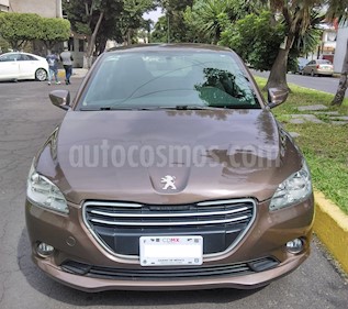 foto Peugeot 301 Active Aut usado (2016) color Marrón precio $135,000