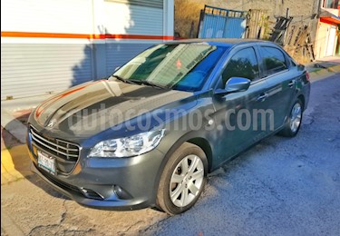 Peugeot 301 Allure Aut usado (2017) color Gris Shark precio $165,000