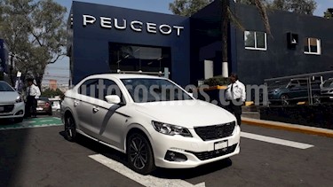 foto Peugeot 301 Allure Aut usado (2019) color Blanco Banquise precio $254,900
