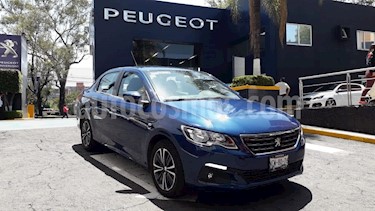 foto Peugeot 301 Allure HDi Diesel usado (2019) color Azul Barents precio $234,900