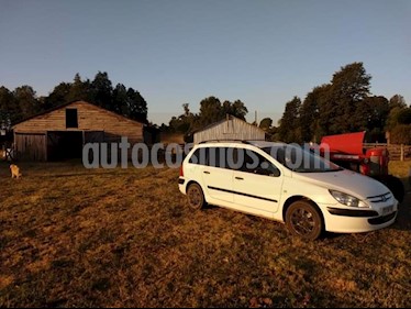 Peugeot 307 CC 1.6 usado (2006) color Blanco precio $3.400.000