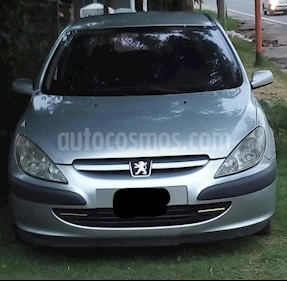Foto Peugeot 307 5P 2.0 XS HDi usado (2004) color Gris Claro precio $185.000