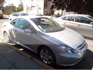 Peugeot 307 CC Dynamique Piel usado (2005) color Plata precio $110,000