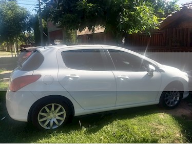 foto Peugeot 308 Allure usado (2013) color Blanco Banquise precio $355.000