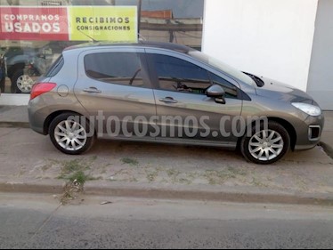foto Peugeot 308 Allure usado (2014) color Gris Oscuro precio $500.000