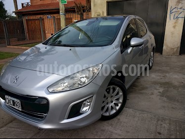 foto Peugeot 308 Allure usado (2013) color Gris Aluminium precio $414.999