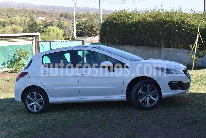 Peugeot 308 Feline THP Tiptronic usado (2017) color Blanco Nacre precio $1.200.000