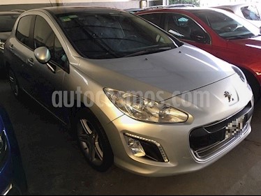 Peugeot 308 5Ptas. 1.6 HDi Feline (115cv) usado (2014) color Gris Plata precio $820.000