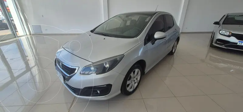 Foto Peugeot 308 Allure usado (2017) color Plata precio $15.900.000