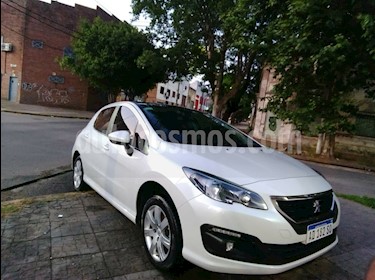 foto Peugeot 308 Allure NAV usado (2018) color Blanco Banquise precio $880.000