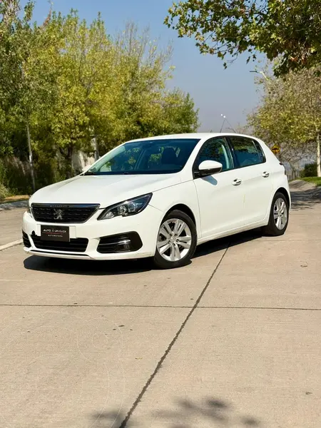 Foto Peugeot 308 1.5L Feline BlueHDi 130HP usado (2021) color Blanco Nacarado precio $9.990.000