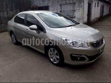 foto Peugeot 408 Allure Pack 1.6 HDi usado (2016) color Gris Claro precio $470.000