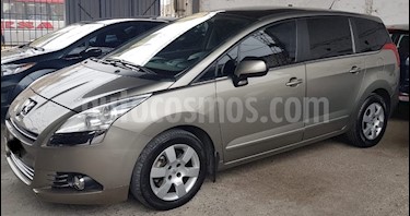 Foto Peugeot 5008 Allure 7 plazas Plus usado (2014) color Bronce precio $625.000
