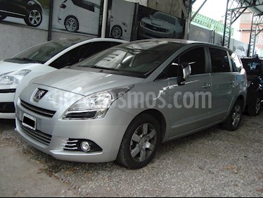 Peugeot 5008 Allure usado (2014) color Gris Claro precio $770.000