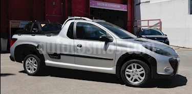 Peugeot Hoggar Escapade usado (2014) color Gris Oscuro precio $360.000