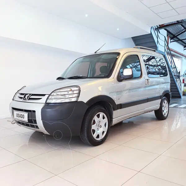 Foto Peugeot Partner Patagonica HDi VTC usado (2014) color Gris Cendre precio $15.500.000