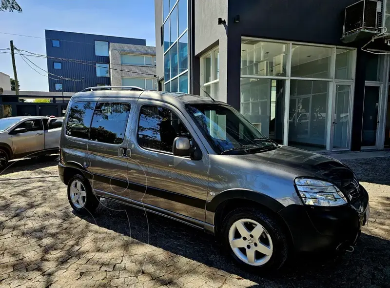 Foto Peugeot Partner Patagonica 1.6 HDi VTC Plus usado (2020) color Gris financiado en cuotas(anticipo $3.000.000 cuotas desde $250.000)