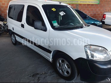 foto Peugeot Partner Furgón Confort 1.4 PCL usado (2010) color Blanco Banquise precio $385.000