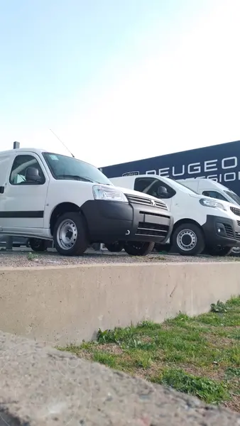 Foto Peugeot Partner Furgon Confort 1.6 nuevo color Blanco Banquise financiado en cuotas(anticipo $2.598.600 cuotas desde $109.597)