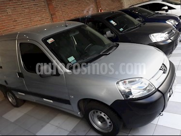 foto Peugeot Partner Furgon 1.9 D Confort PLC usado (2017) color Beige precio $450.000