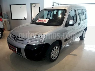 foto Peugeot Partner Patagonica HDi usado (2016) color Gris Claro precio $670.000