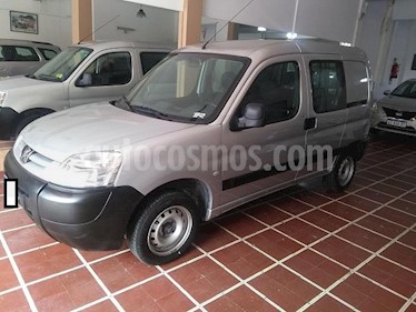 Peugeot Partner Furgon 1.4 Confort PCL usado (2017) color Gris Claro precio $720.000