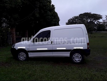 foto Peugeot Partner Furgon 1.4 Confort PCL usado (2011) color Blanco precio $270.000