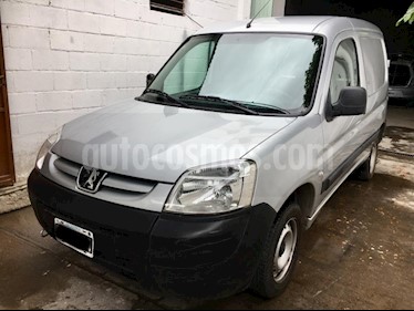 foto Peugeot Partner Furgon 1.4 Confort PCL usado (2016) color Gris Claro precio $360.000