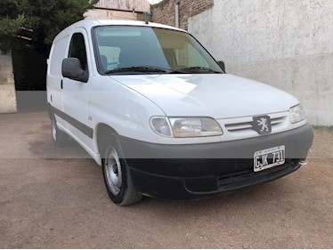 foto Peugeot Partner Furgon 1.9 D Confort PLC usado (2007) color Blanco precio $190.000
