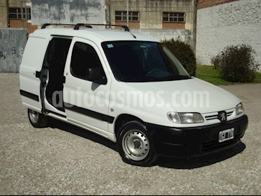 foto Peugeot Partner Furgón 1.9 DSL PLC usado (2009) color Blanco precio $140.000