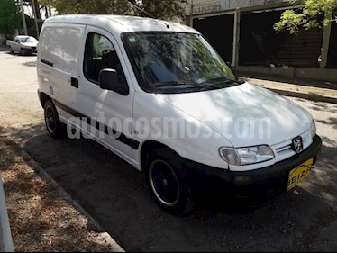foto Peugeot Partner Furgón 1.9 DSL PLC usado (2007) color Blanco precio $189.000