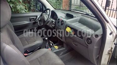 foto Peugeot Partner Furgón Confort 1.6 HDi 5 Plazas usado (2013) color Blanco precio $300.000