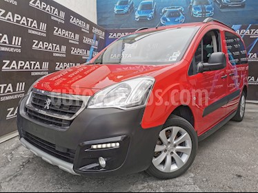 Peugeot Partner Furgon usado (2017) color Rojo precio $210,000