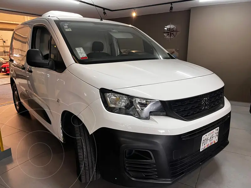 Foto Peugeot Partner Maxi usado (2020) color Blanco precio $245,000