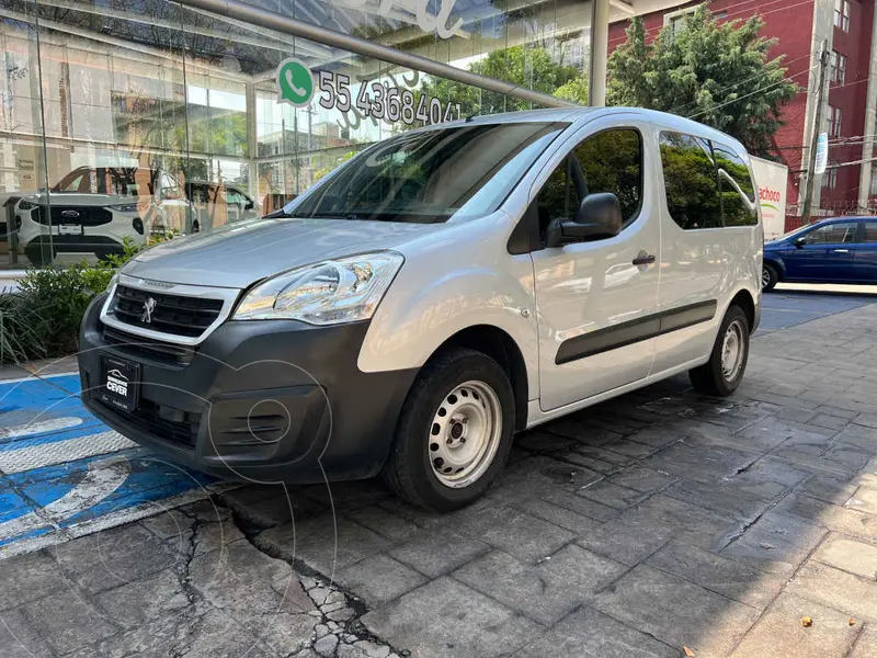 Foto Peugeot Partner HDi 5 Puertas usado (2019) color Plata precio $277,000