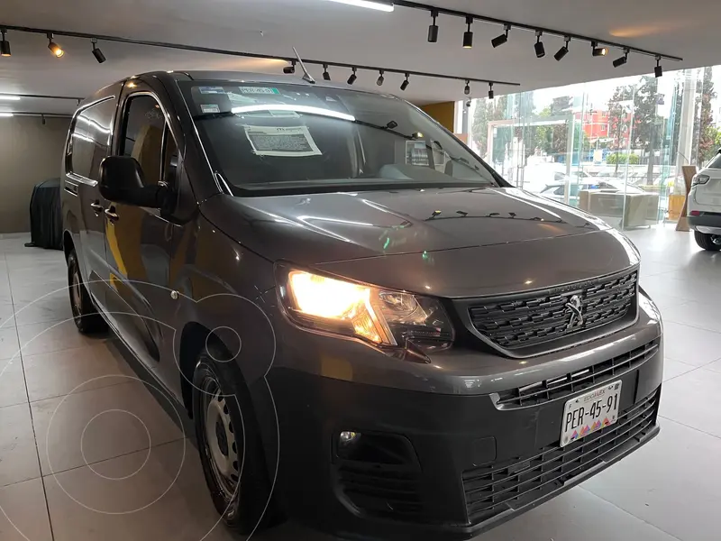 Foto Peugeot Partner Maxi usado (2021) color plateado precio $285,000