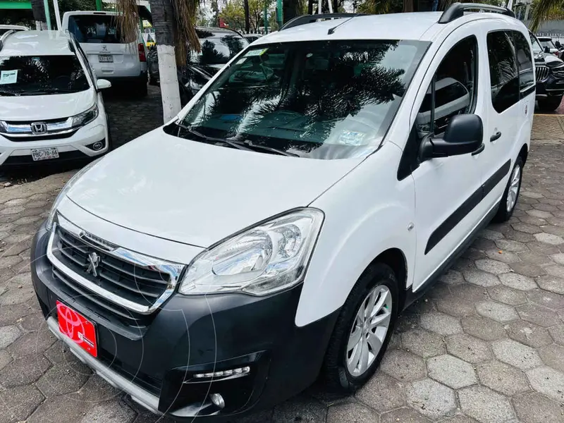 Foto Peugeot Partner HDi 5 Puertas usado (2019) color Blanco precio $247,000