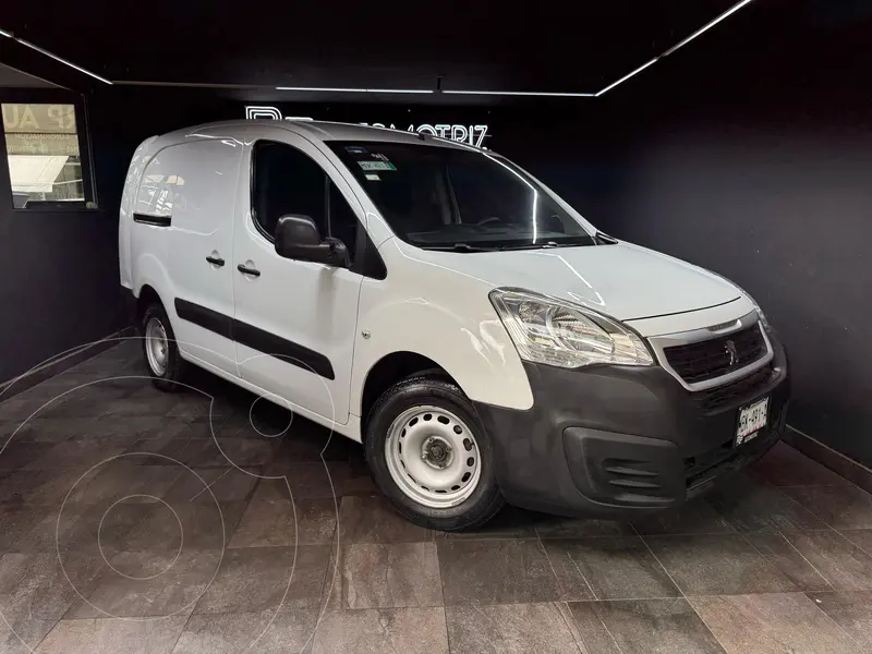 Foto Peugeot Partner HDi Maxi usado (2018) color Blanco Banquise precio $200,000